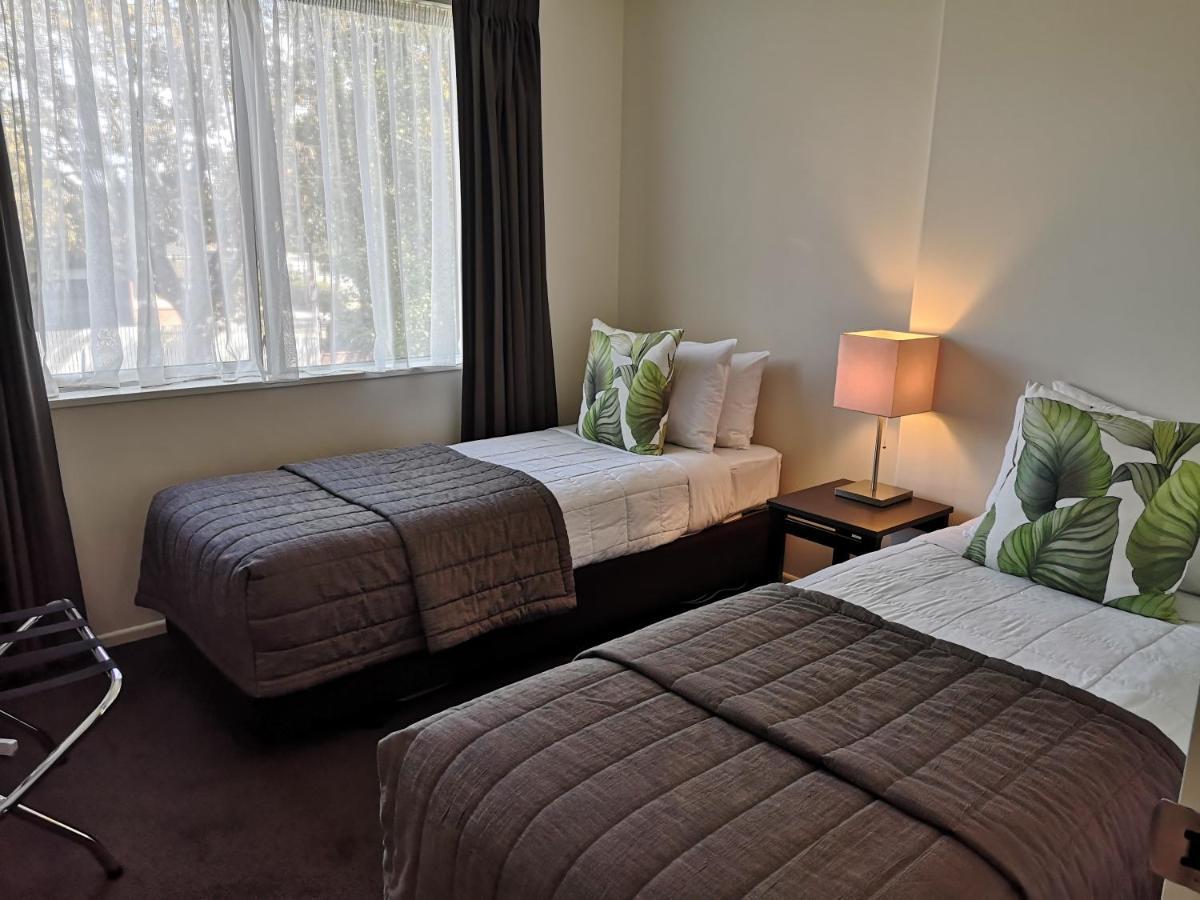 Airport Palms Motel Christchurch Bagian luar foto