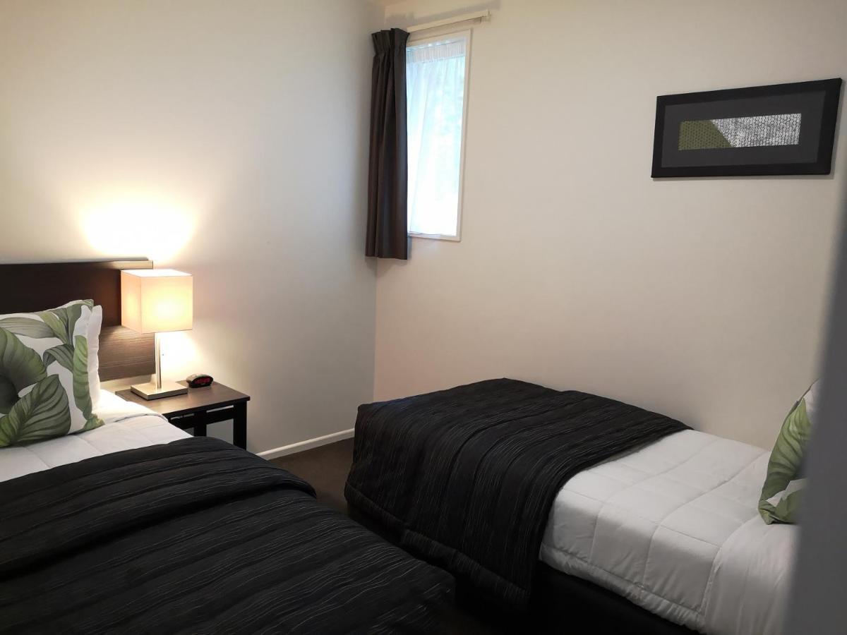 Airport Palms Motel Christchurch Bagian luar foto