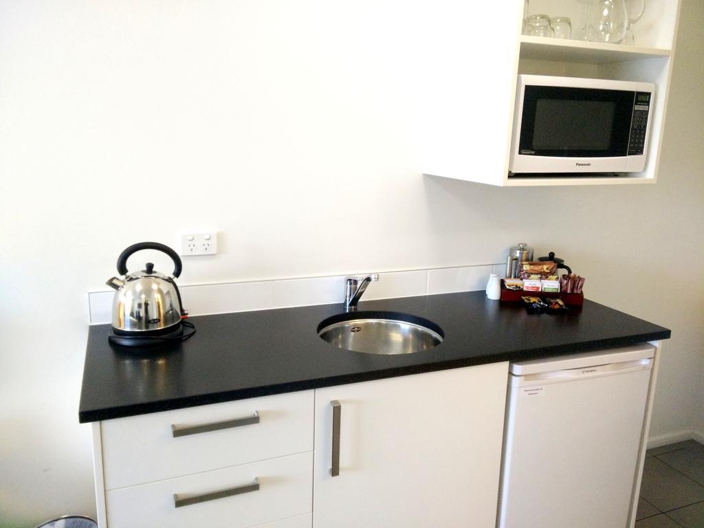 Airport Palms Motel Christchurch Bagian luar foto