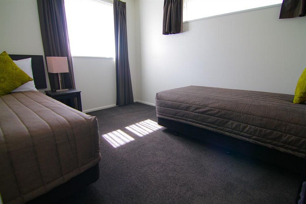 Airport Palms Motel Christchurch Bagian luar foto