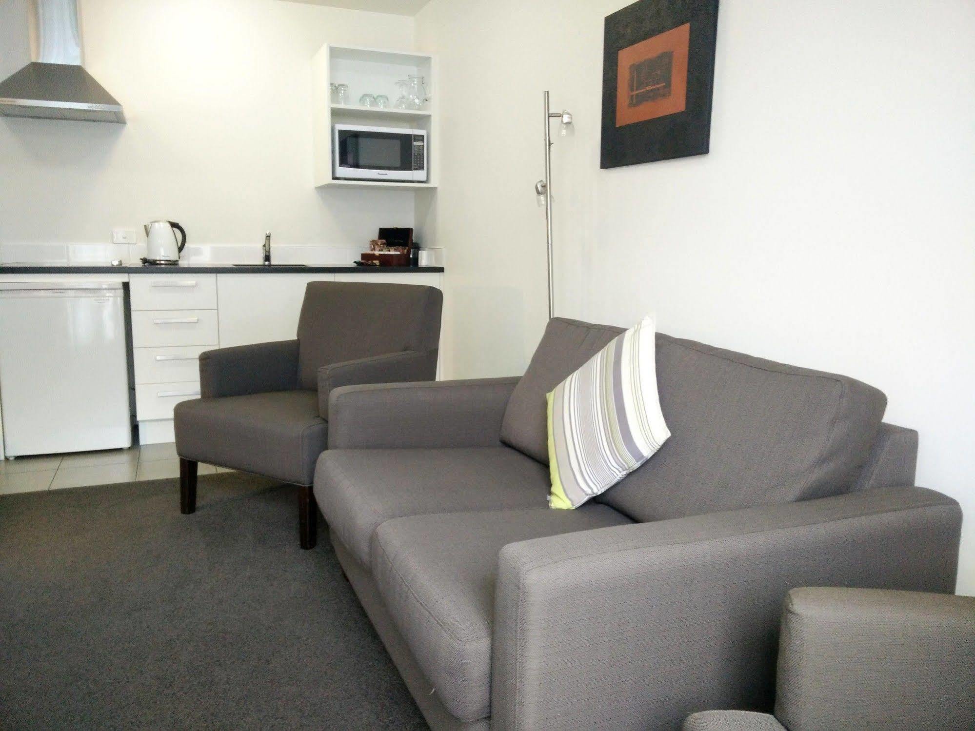Airport Palms Motel Christchurch Bagian luar foto